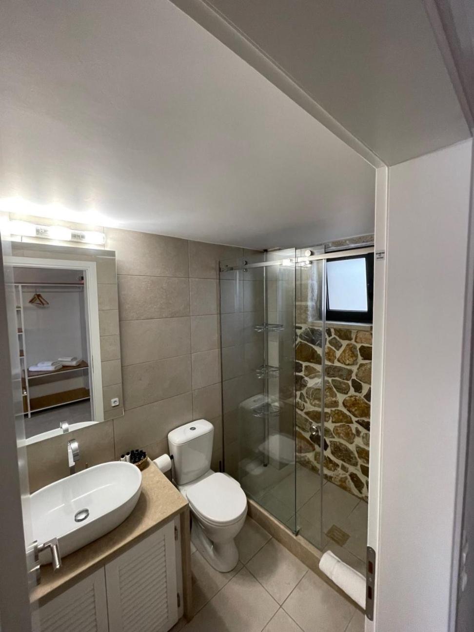 Trocadero Luxury Suites Ermioni Exterior photo